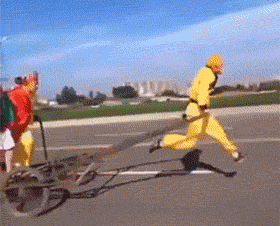 爆笑GIF图：开车不摸腿的你，是个好男人但不是好司机！